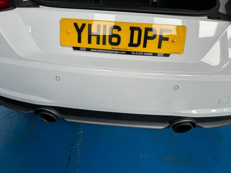 AUDI TT