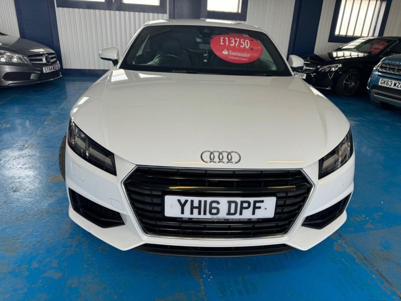 AUDI TT