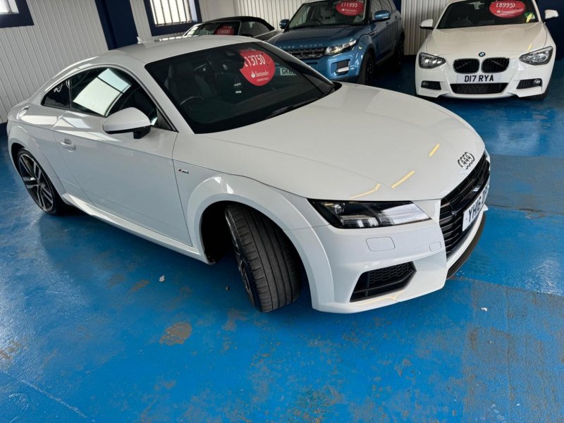 AUDI TT
