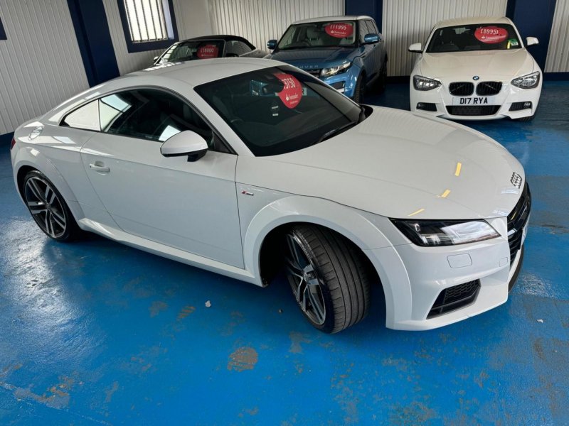 AUDI TT