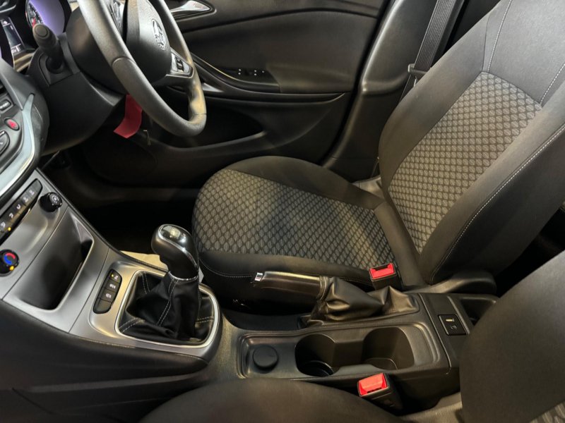 VAUXHALL ASTRA