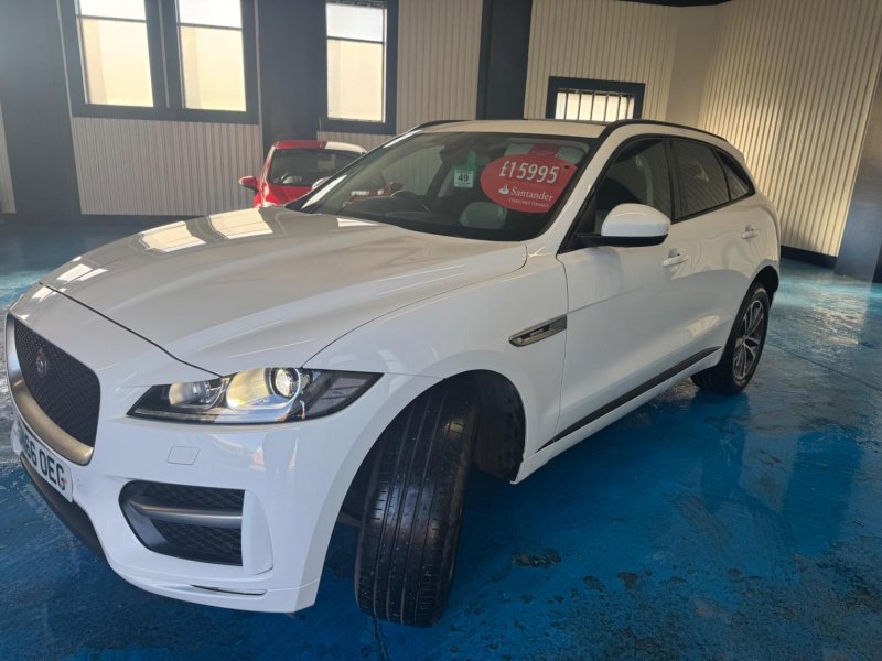 JAGUAR F-PACE